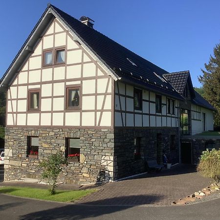 Berg Blick Eifler Bauernhaus Modern Restauriert Simmerath Exterior foto