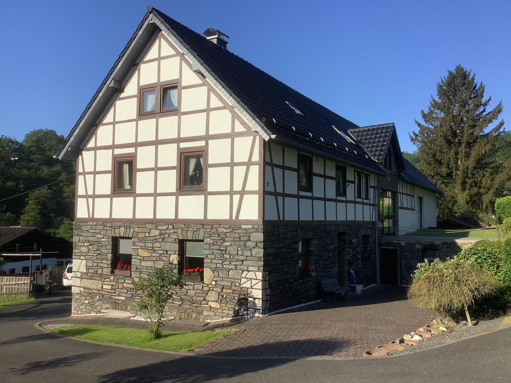 Berg Blick Eifler Bauernhaus Modern Restauriert Simmerath Exterior foto
